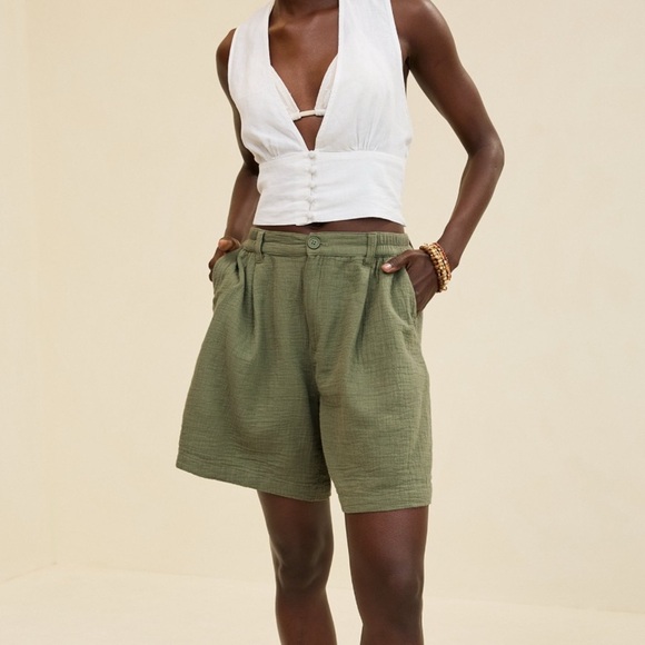 American Eagle Outfitters Pants - American Eagle Gauze Trouser Shorts Size Small